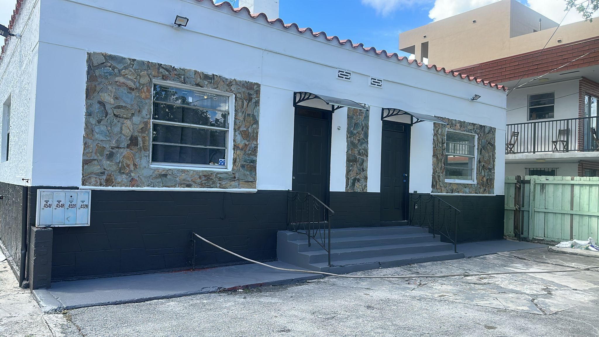 452 SW 6th Street
